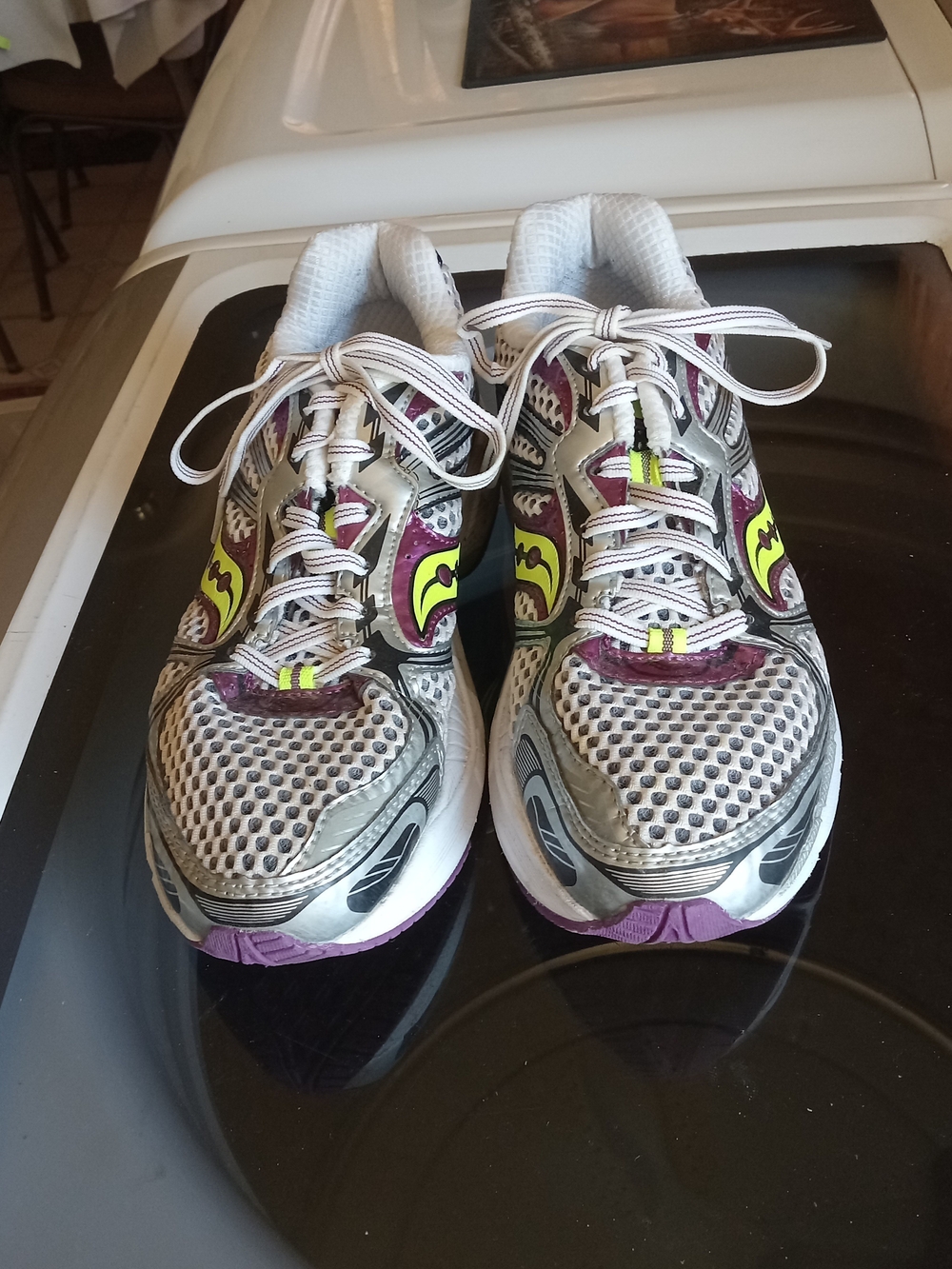 Saucony Women’s White & Purple Running Shoes - Picture 3 of 7
